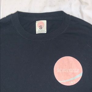 Unisex long sleeve shirt.